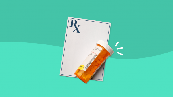 Prescription pad with pill bottle: Common vs. serious Cephalexin side effects