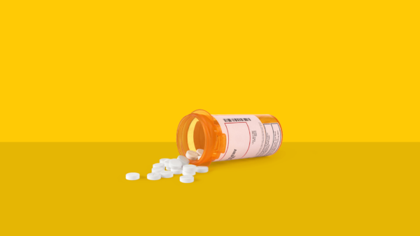 Spilled prescription bottle of pills: Common vs serious levofloxacin side effects