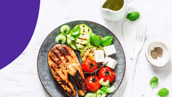 A plate of foods in the Hashimoto’s diet