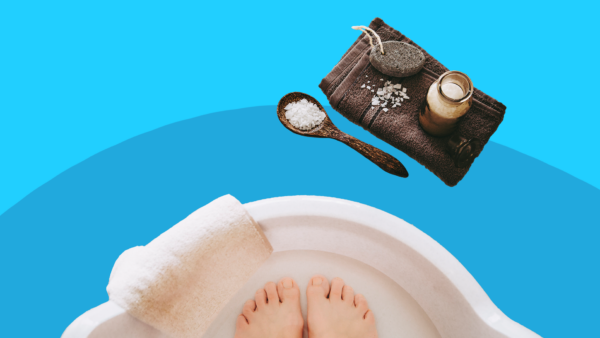 Someone's feet in a tub and some natural products nearby: How to make an oatmeal bath