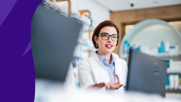 A pharmacist discussing the pharmacist’s role in kidney health